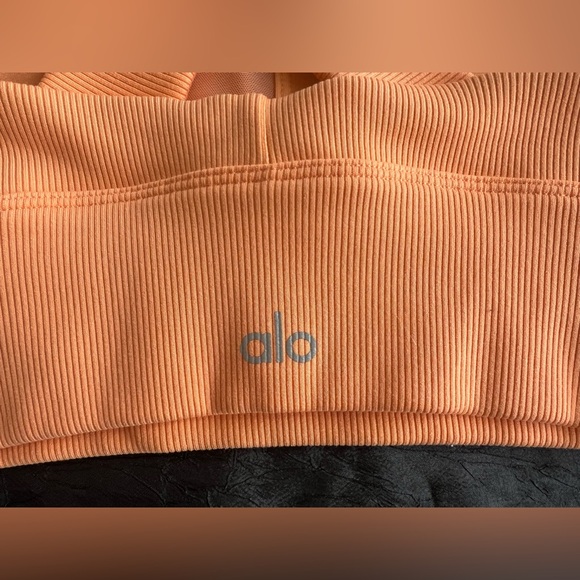 Alo yoga sports bra - Picture 3 of 5